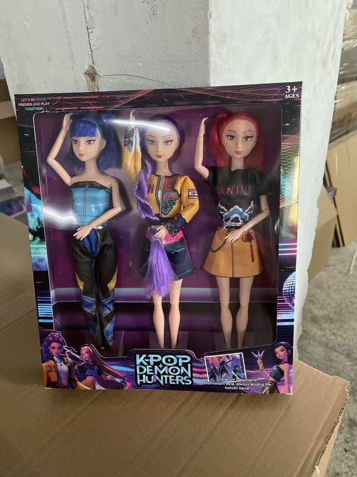 K-POP Demon Hunter Animated Action Figure – 11.5" Poseable Doll with 7-Color LED Lights